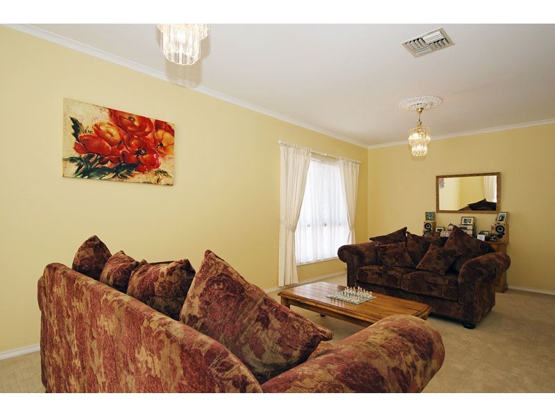 5 Blenheim Court, Golden Grove SA 5125