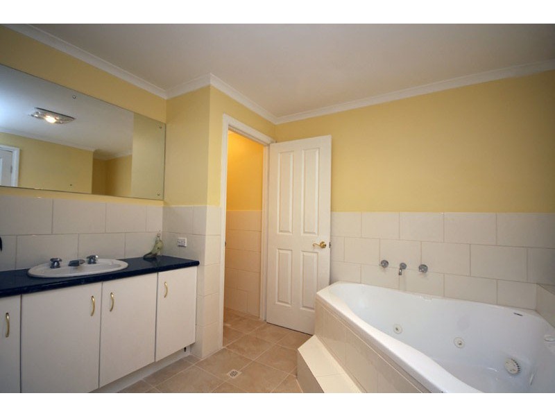 5 Blenheim Court, Golden Grove SA 5125