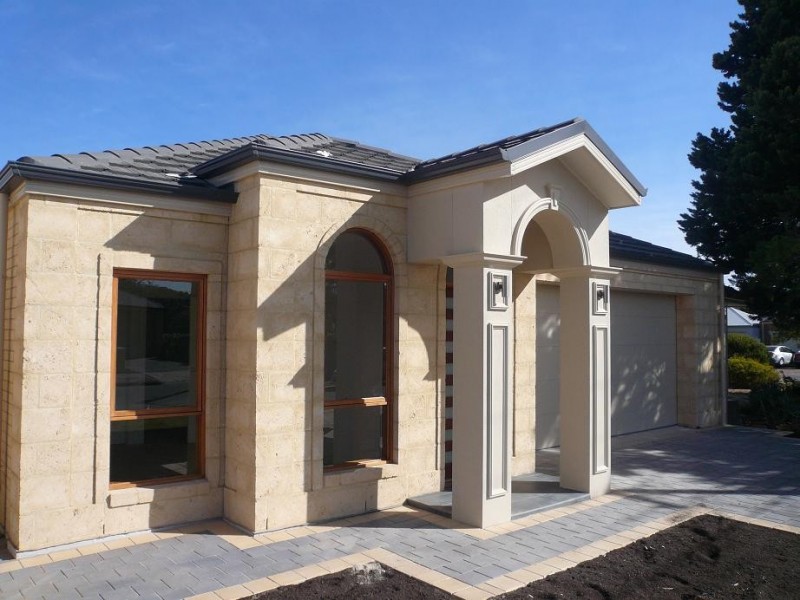 4 Ballad Avenue, Paradise SA 5075