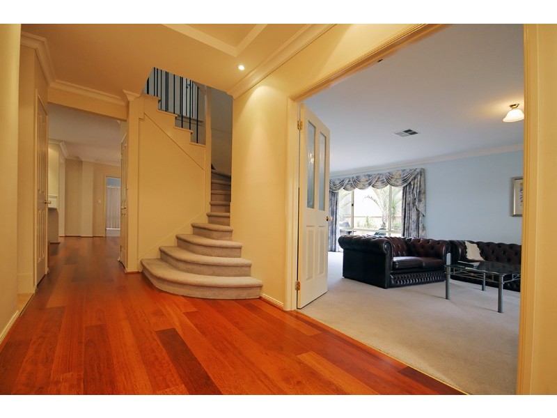 17 Redden Court, Rostrevor SA 5073