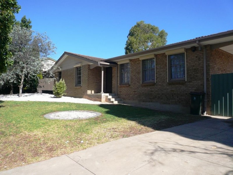 1 Flinders Ave, Fairview Park SA 5126