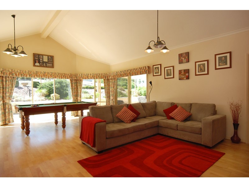 16 Tremayne Drive, Mount Barker SA 5251