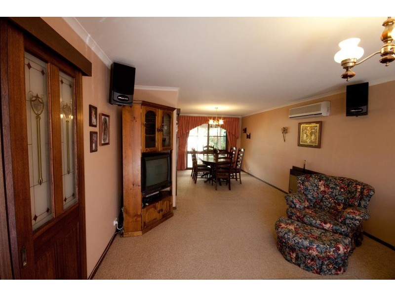 8 Maui Court, West Lakes SA 5021