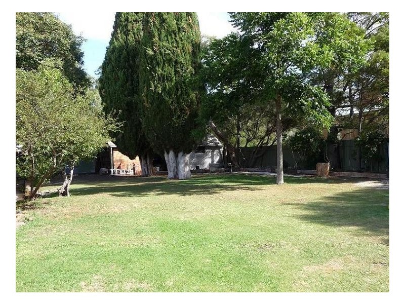 24 Searle Street, Macclesfield SA 5153