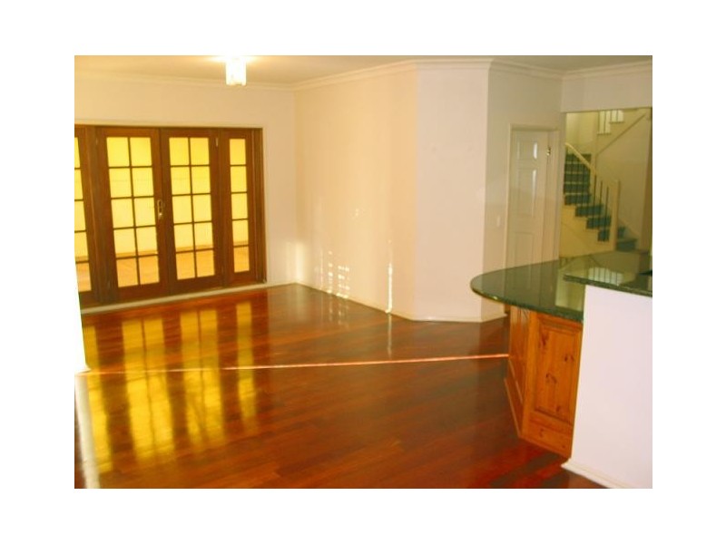 5 Sheaoak Drive, Mawson Lakes SA 5095