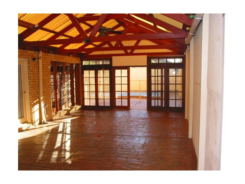 5 Sheaoak Drive, Mawson Lakes SA 5095