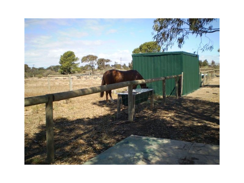 5 Wall Road, Wallaroo SA 5556