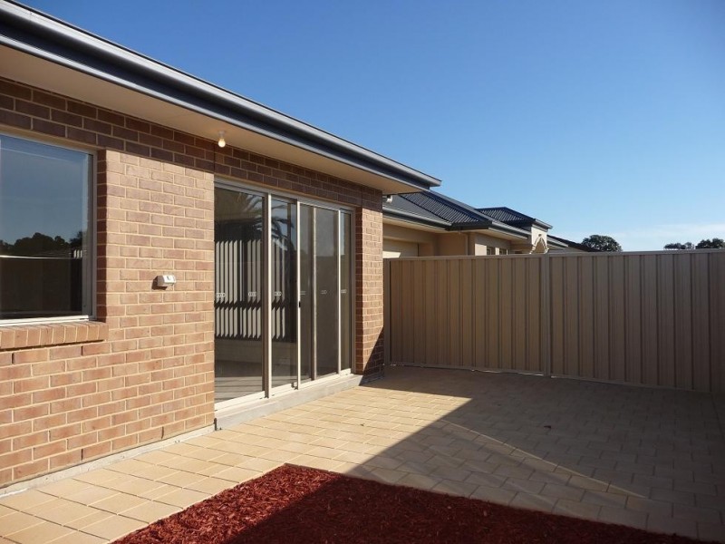 8B Rapson Street, Grange SA 5022