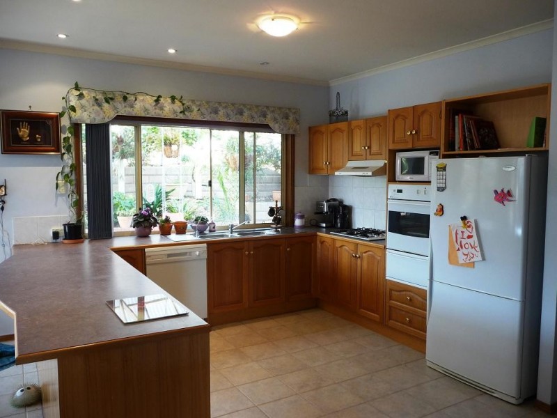 48 Kara Cresent, Gulfview Heights SA 5096