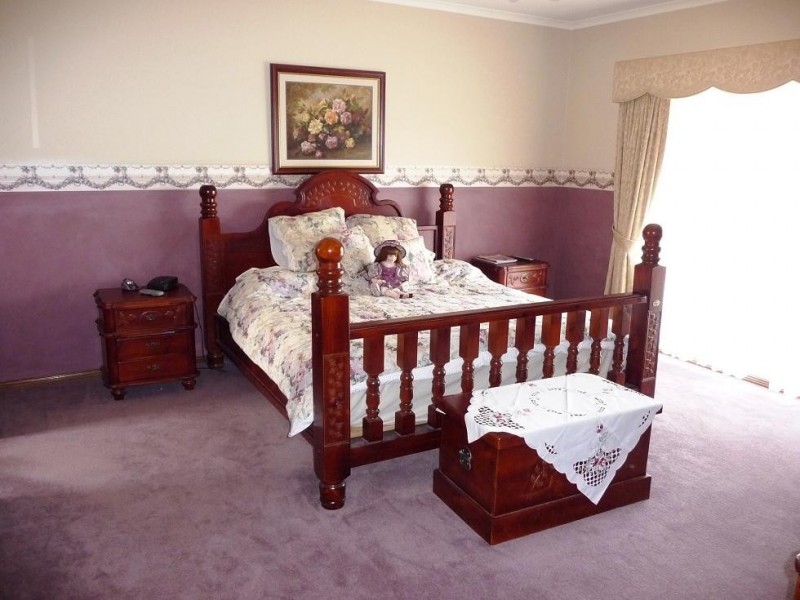 48 Kara Cresent, Gulfview Heights SA 5096