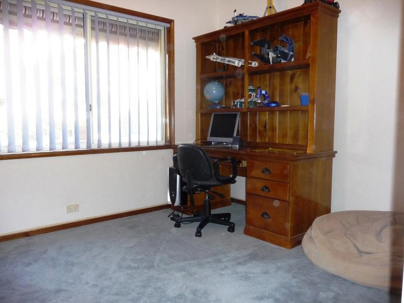 48 Kara Cresent, Gulfview Heights SA 5096