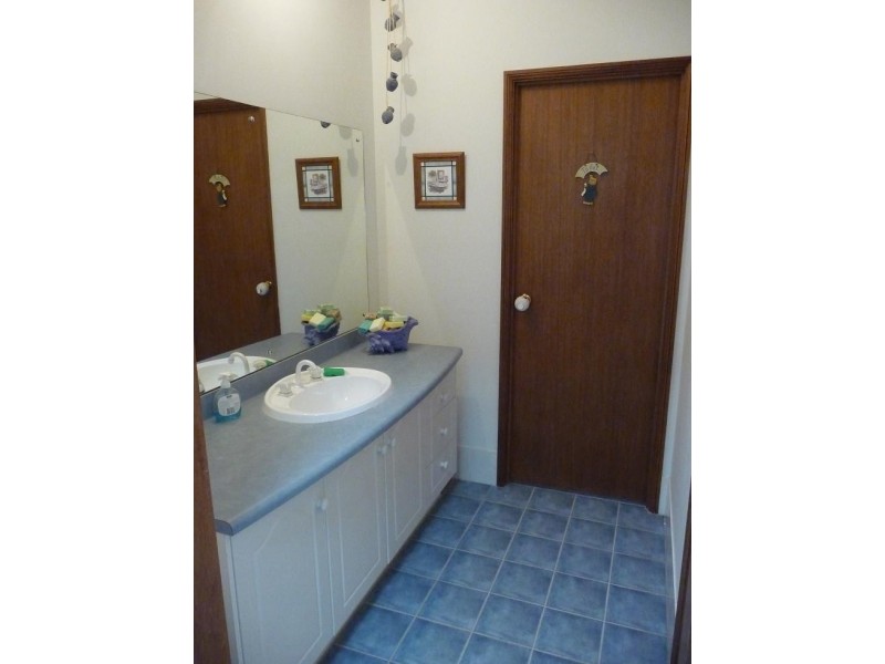 48 Kara Cresent, Gulfview Heights SA 5096