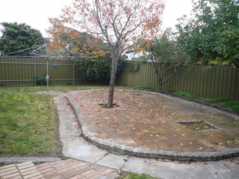 801 North East Road, Valley View SA 5093