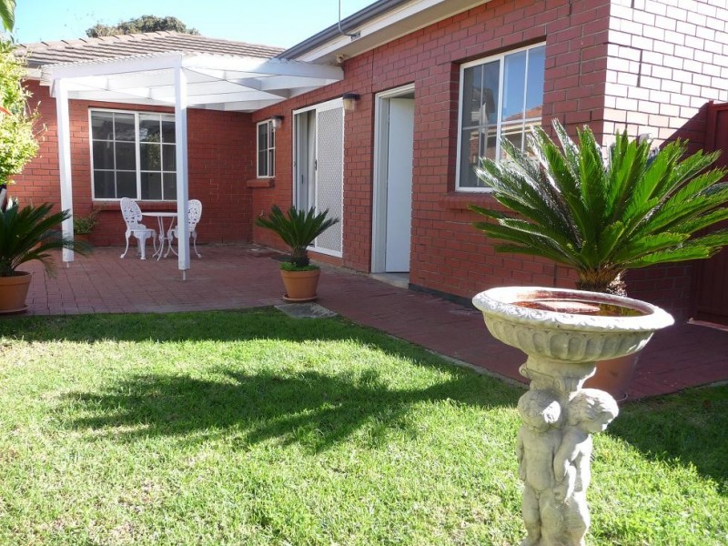 17 Mahar Street, Kensington Gardens SA 5068