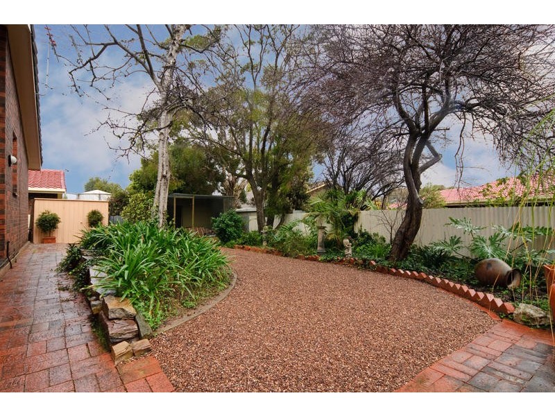 16 Hoylake Crescent, Fairview Park SA 5126