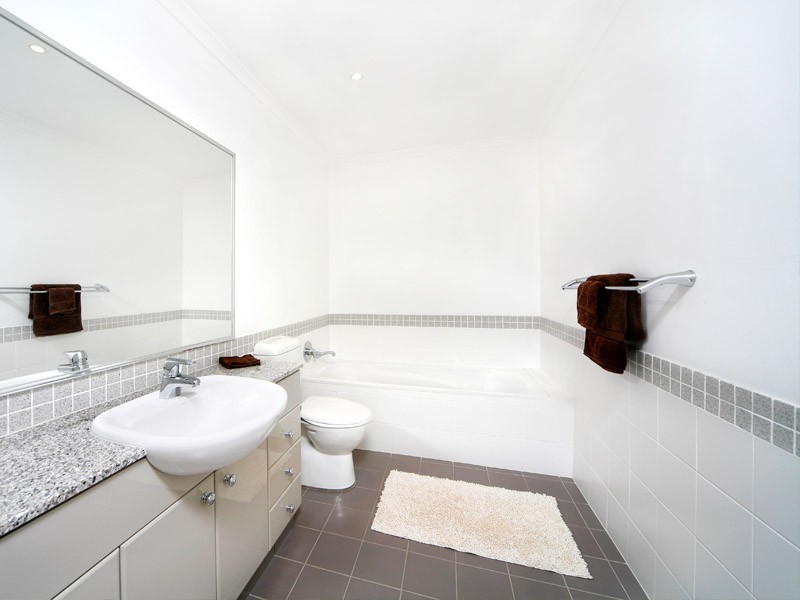 111/2-6 Orchards Ave, Breakfast Point NSW 2137