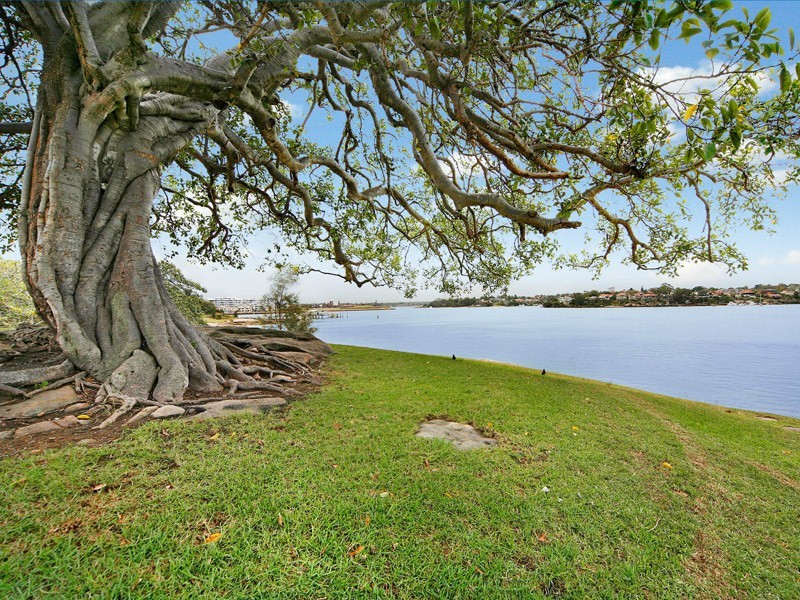 111/2-6 Orchards Ave, Breakfast Point NSW 2137