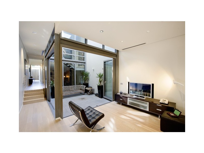 115 Ferry Road, Glebe NSW 2037