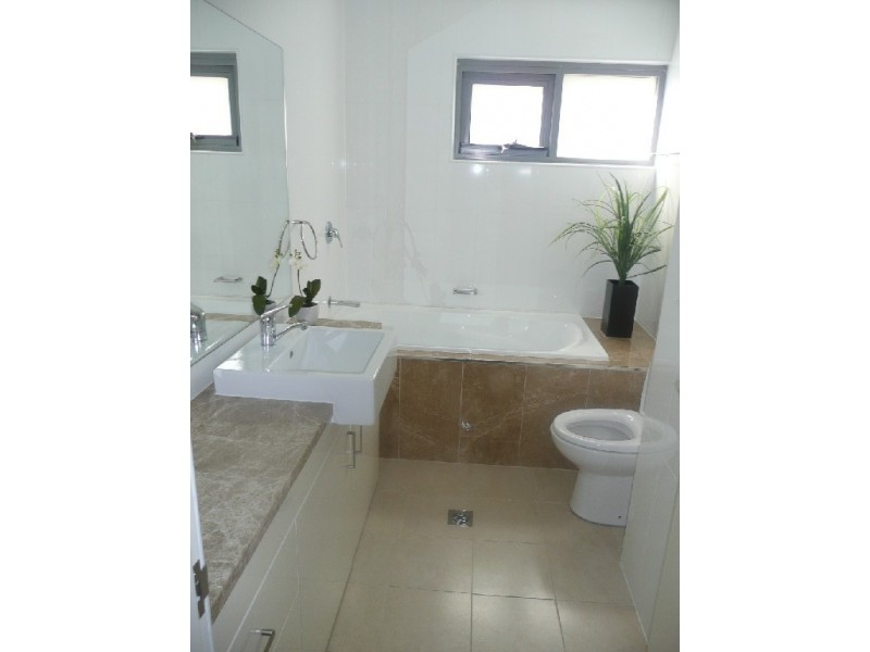 1 Heydon Avenue, Warrawee NSW 2074