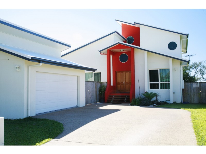 40 Waterview Drive, Bushland Beach QLD 4818