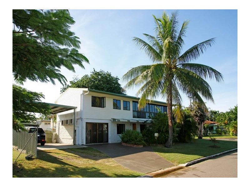 13 Marloo St, Cranbrook QLD 4814