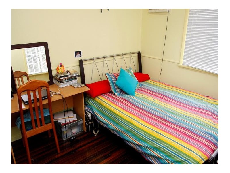 30 Sherriff St, Hermit Park QLD 4812