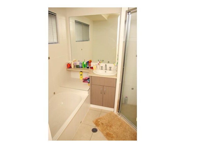 30A Sherriff St, Hermit Park QLD 4812