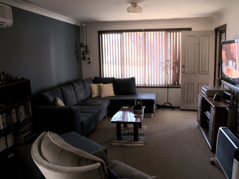 14 Henson Ave, Mayfield East NSW 2304