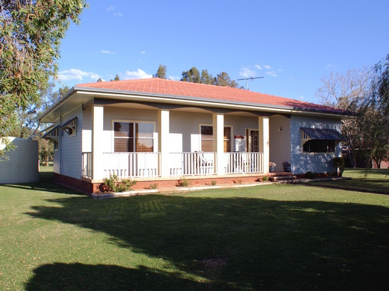 2 George Street, Fullerton Cove NSW 2318