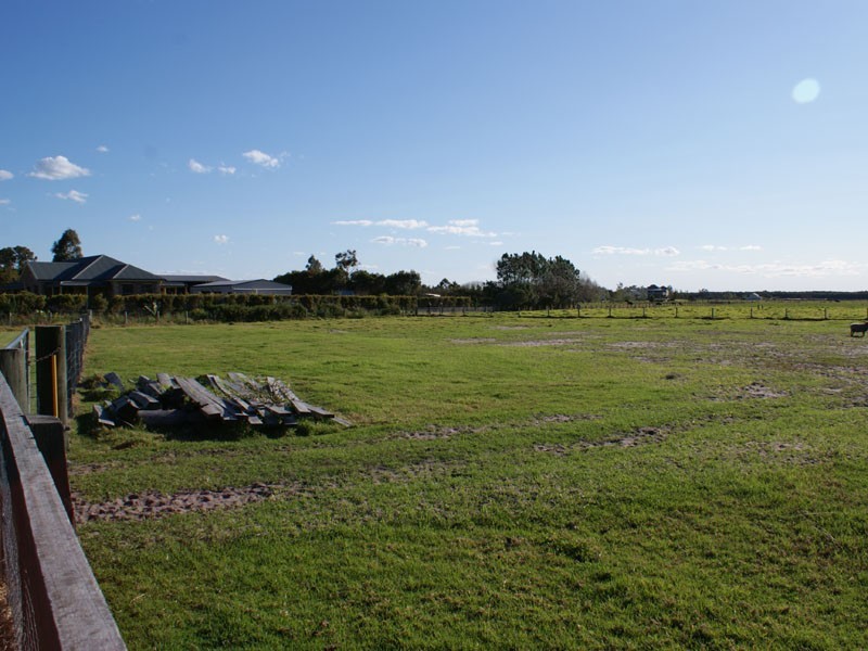 387 Fullerton Cove Road, Fullerton Cove NSW 2318