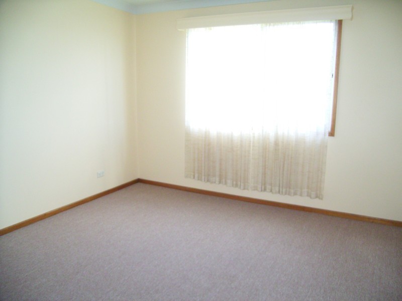 185 Broadmeadow Rd, Broadmeadow NSW 2292