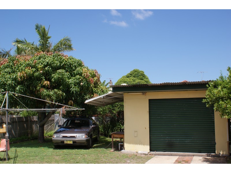 9 Veda Street, Hamilton NSW 2303