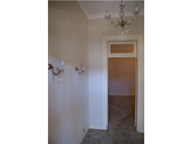 42 Gordon Ave, Hamilton NSW 2303