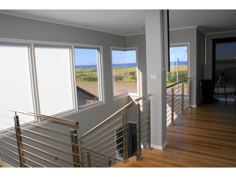 30 Eames Ave, Stockton NSW 2295