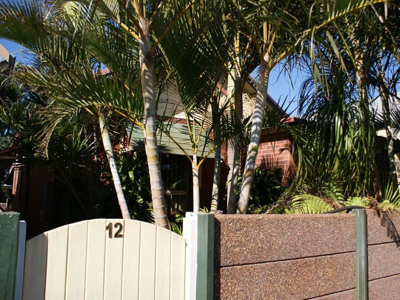 12 Forfar Street, Stockton NSW 2295