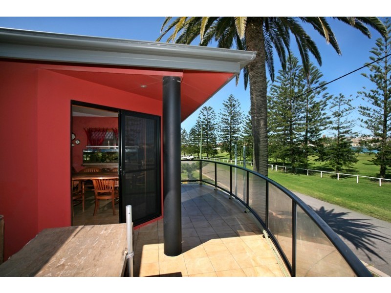 58 Hunter Street, Stockton NSW 2295