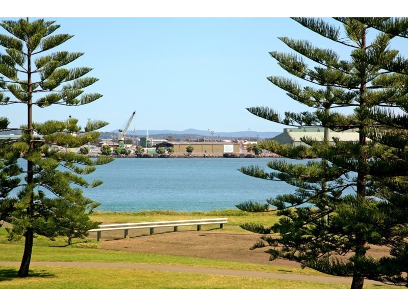 58 Hunter Street, Stockton NSW 2295