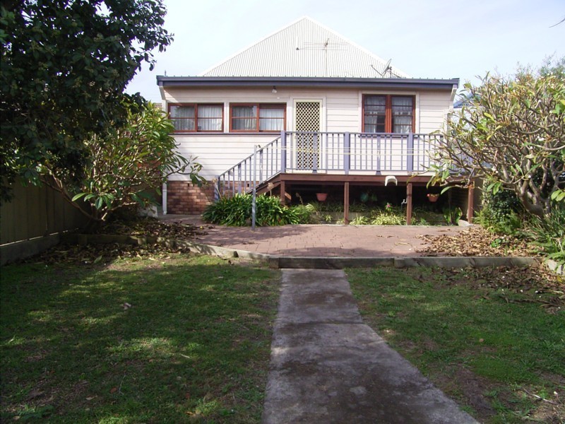 243 Mitchell Street, Stockton NSW 2295