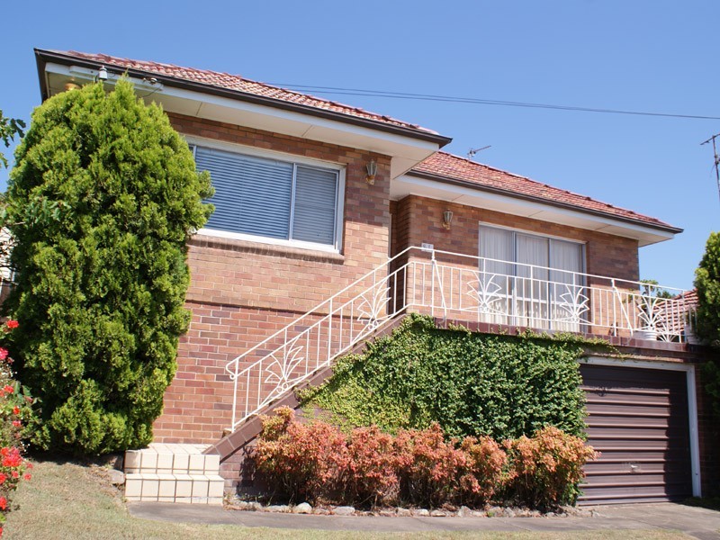 81 Birdwood St, New Lambton NSW 2305