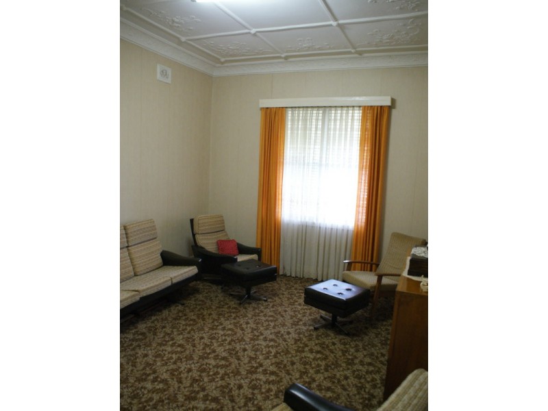 2 Lambton Rd, Waratah NSW 2298