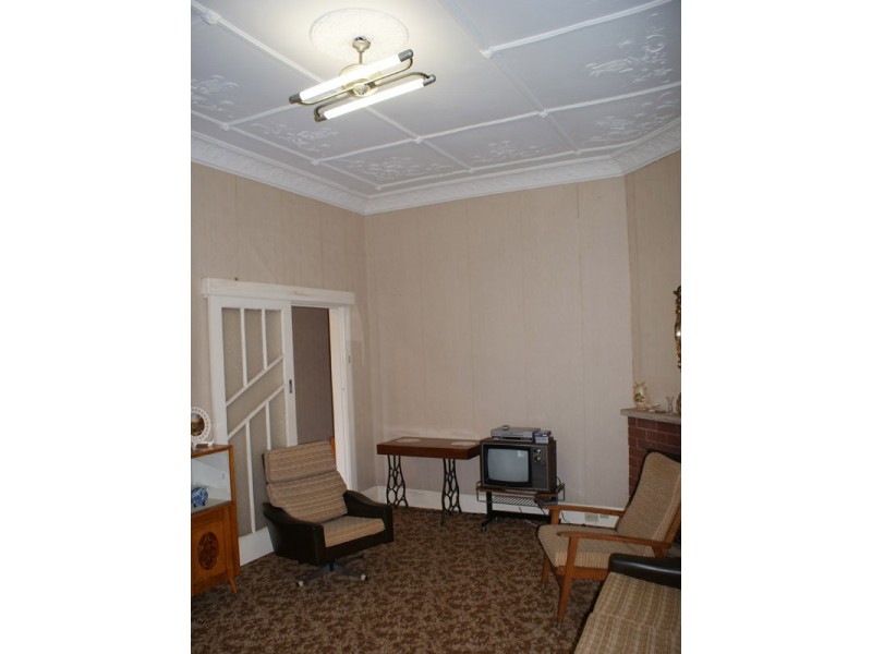 2 Lambton Rd, Waratah NSW 2298