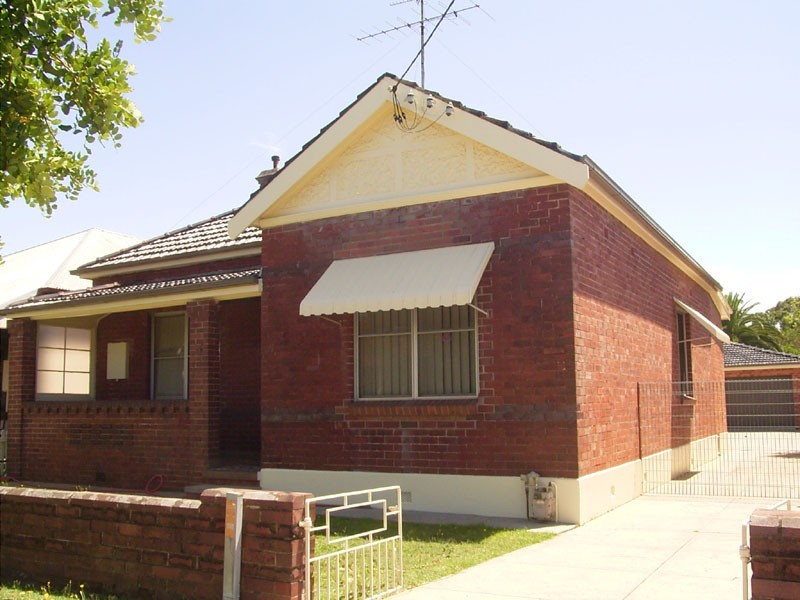6 Veda Street, Hamilton NSW 2303