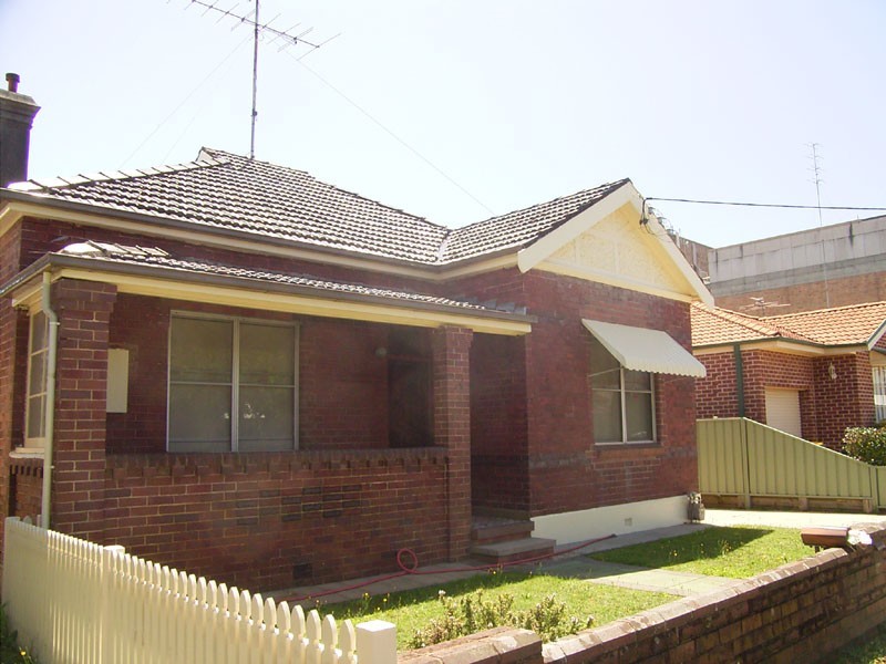 6 Veda Street, Hamilton NSW 2303