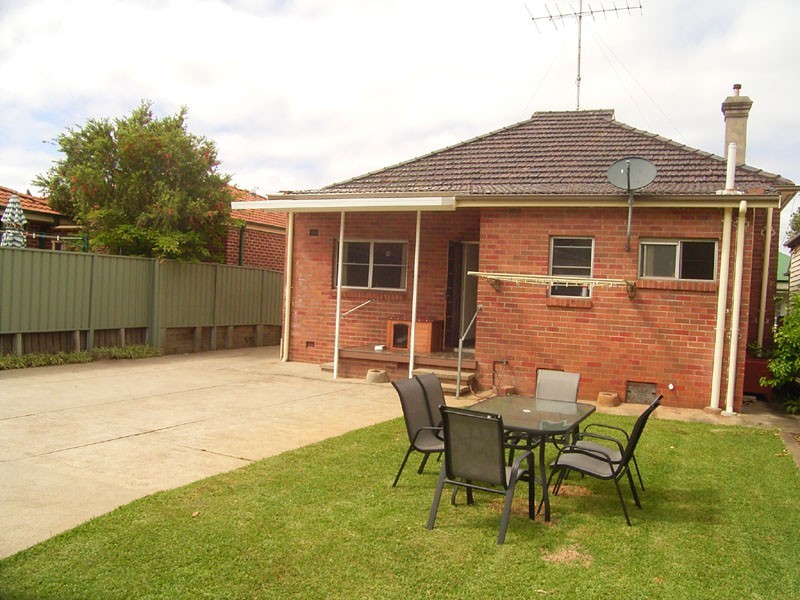 6 Veda Street, Hamilton NSW 2303