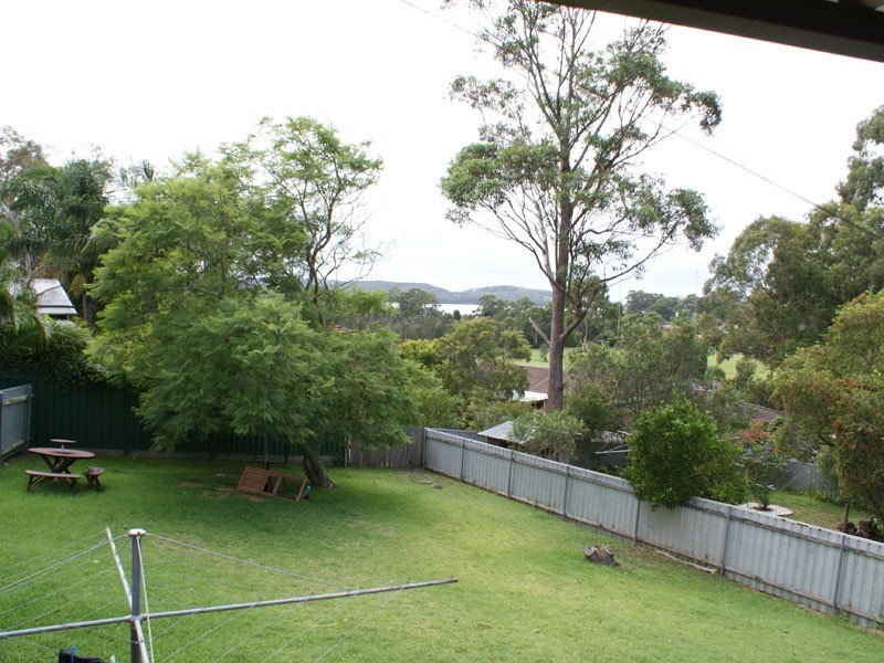 9 Noorumba Close, Carey Bay NSW 2283