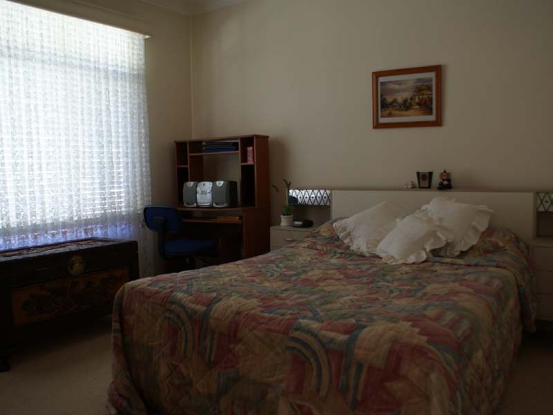 17 Collarena Cr, Kahibah NSW 2290