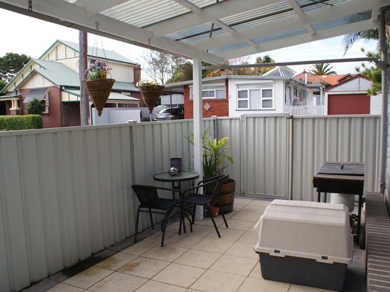 4 Victoria Street, Adamstown NSW 2289