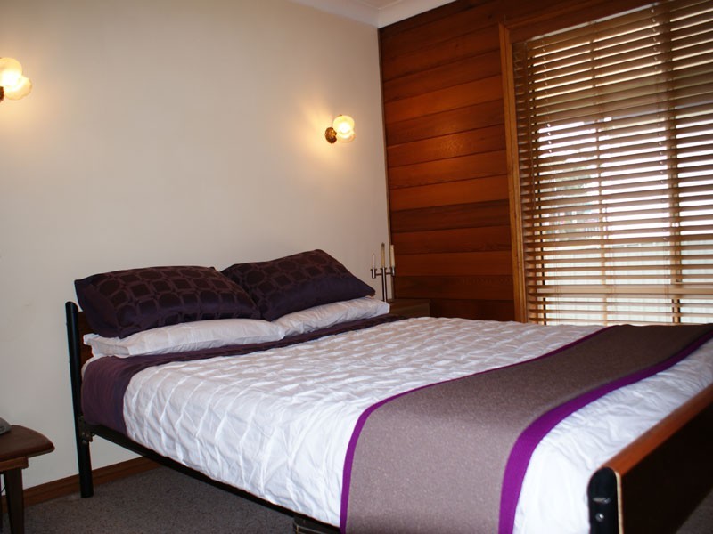 162 Croudace St, Elermore Vale NSW 2287