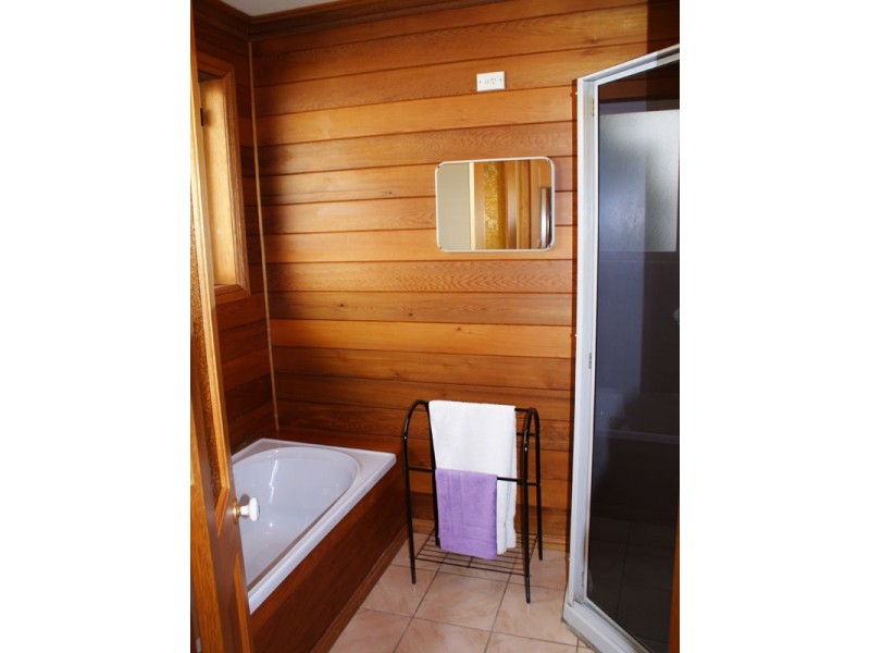 162 Croudace St, Elermore Vale NSW 2287