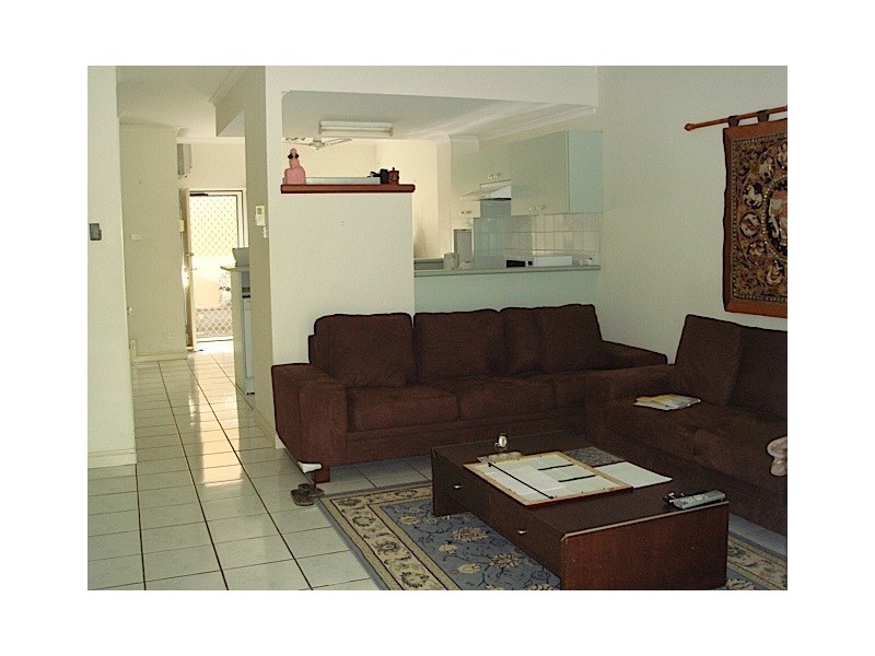 1/193 Mayers Street, Cairns QLD 4870